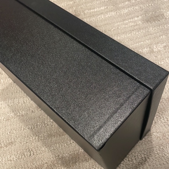 Chanel sneaker box - Picture 4 of 4